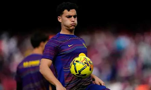 ألفارو كورتيس يوافق على عقد جديد مع برشلونة حتى عام 2028