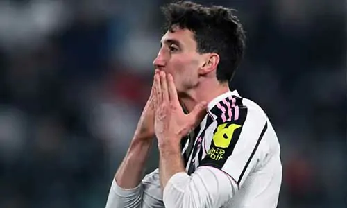 برشلونة أضاف نجم يوفنتوس أندريا كامبياسو إلى قائمة أهدافه في سوق الانتقالات الصيفية